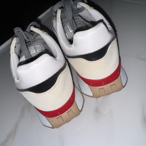 Givenchy runner Beige, White & red women’s Sneakers - Picture 2 of 5